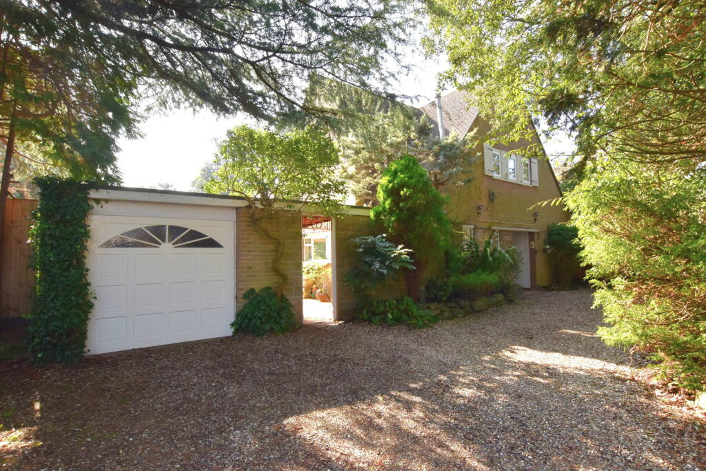 Main image of property: Mount Pleasant, Oxton, CH43 5SY