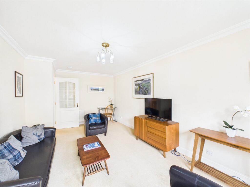 Littlejohn Avenue, Edinburgh, Midlothian, EH10 - More