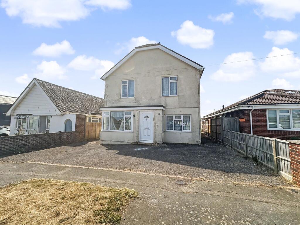 4-bed detached on Gladys Avenue, Peacehaven, BN10 8RN, £375,000