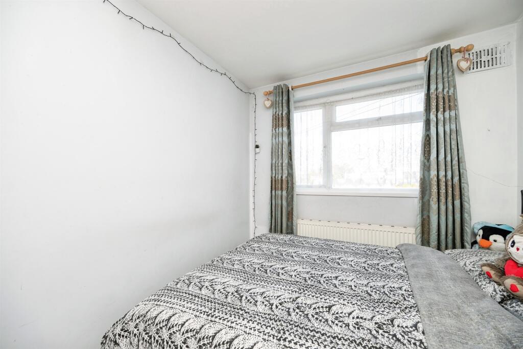 House in Birmingham, Queslett - View 5