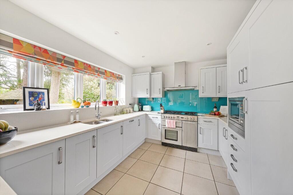 Additional image 4 of Douglas Road, Harpenden, Hertfordshire, AL5