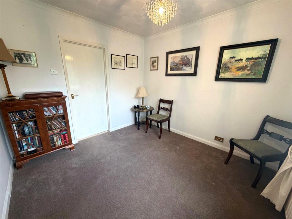 House in Milford Haven, Pembrokeshire - More