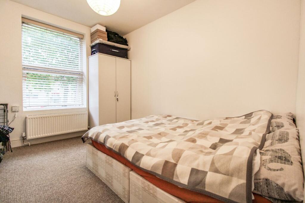 Apartment in London, West Ham - More