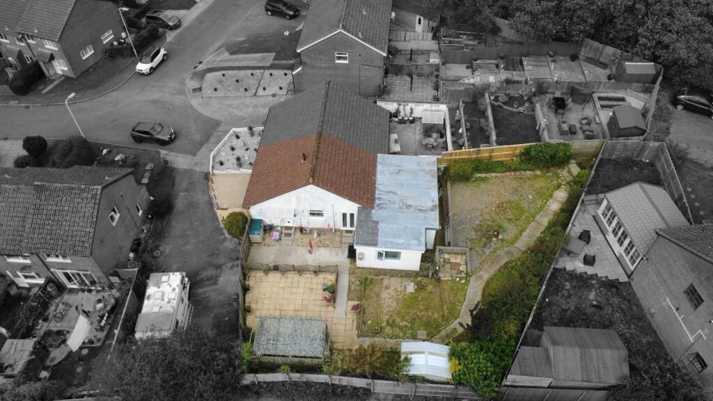 House in Swansea, Birchgrove - View 3