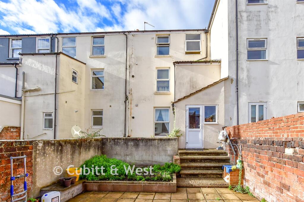Apartment in Portsmouth - View 5