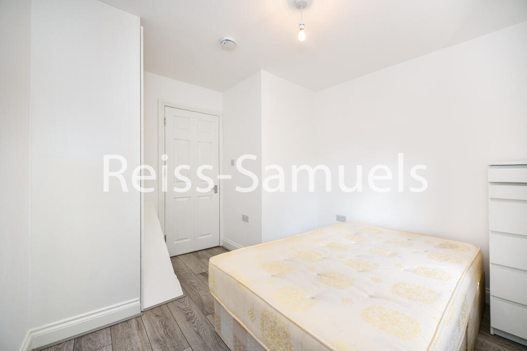 6 bedroom terraced house for rent