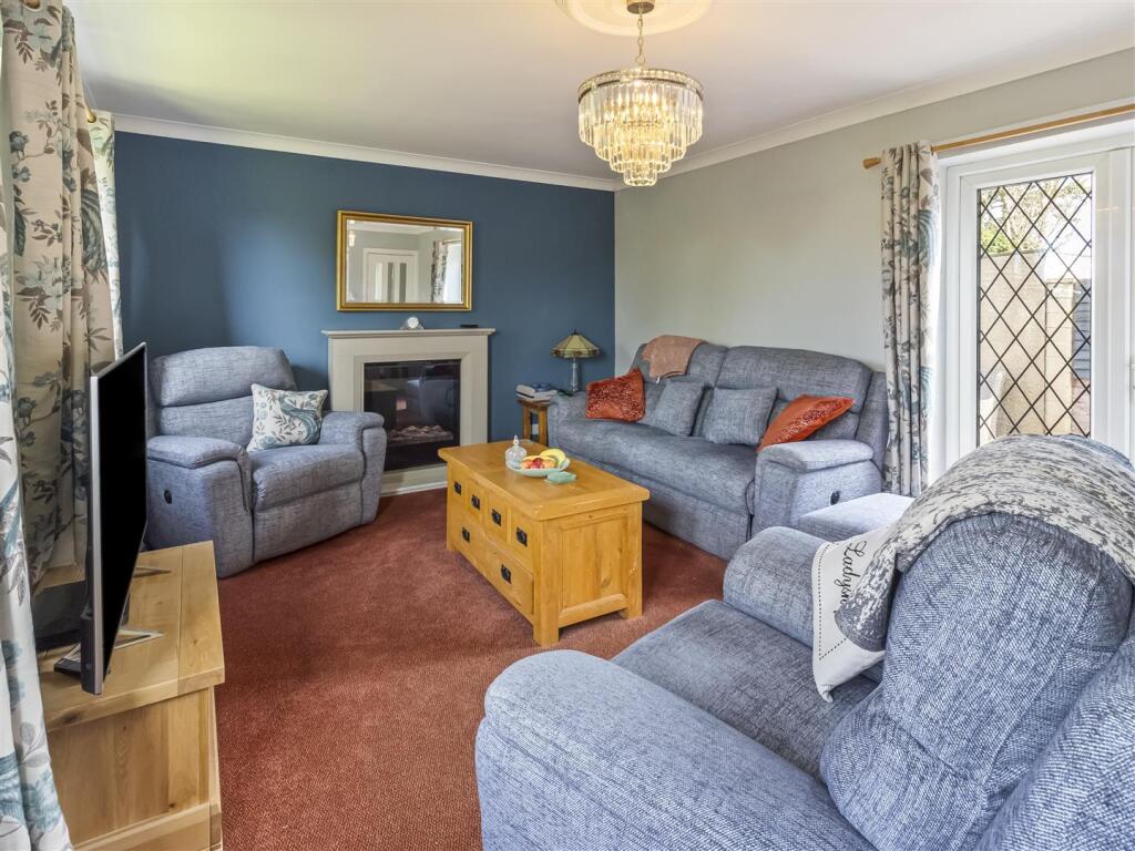 Rothesay Close, Worthing photo 2