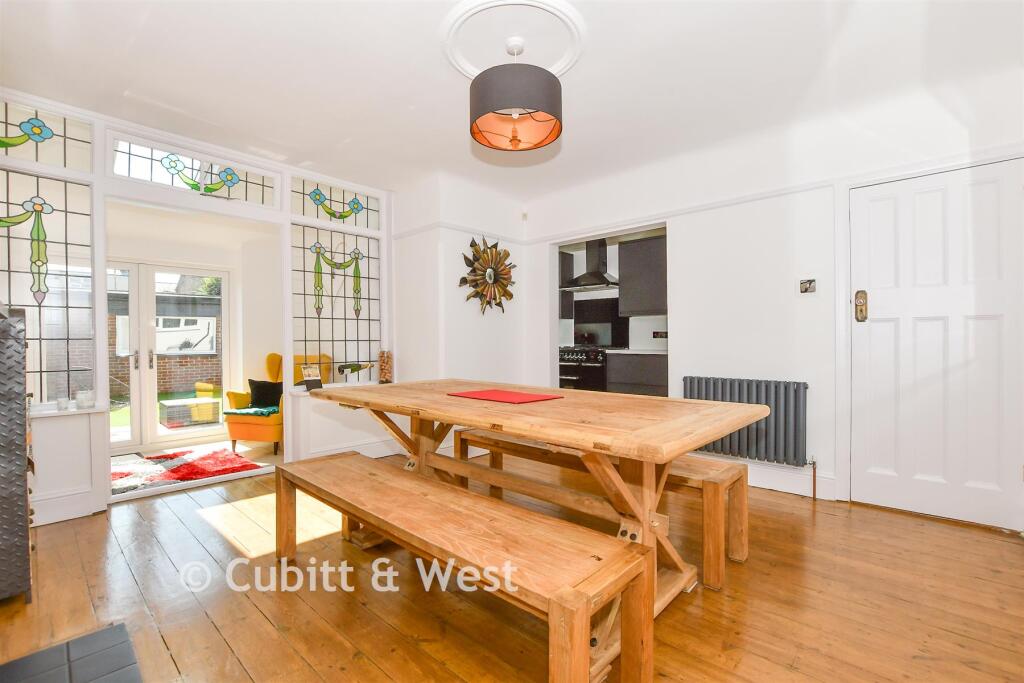 House in Portsmouth - View 4