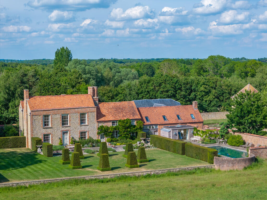 Main image of property: Rofford Lane, Near Little Milton, Oxford