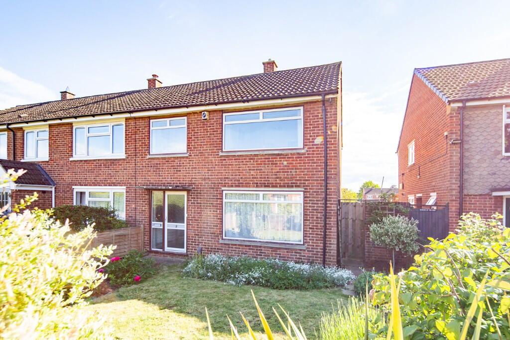 Main image of property: Pembroke Way, Bicester, Oxfordshire, OX26