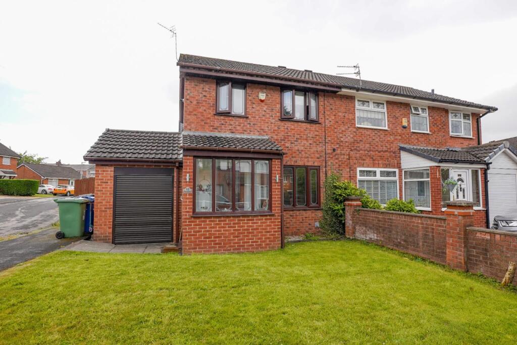 Main image of property: Applethwaite, Higher Ince, Wigan, WN2 2EE