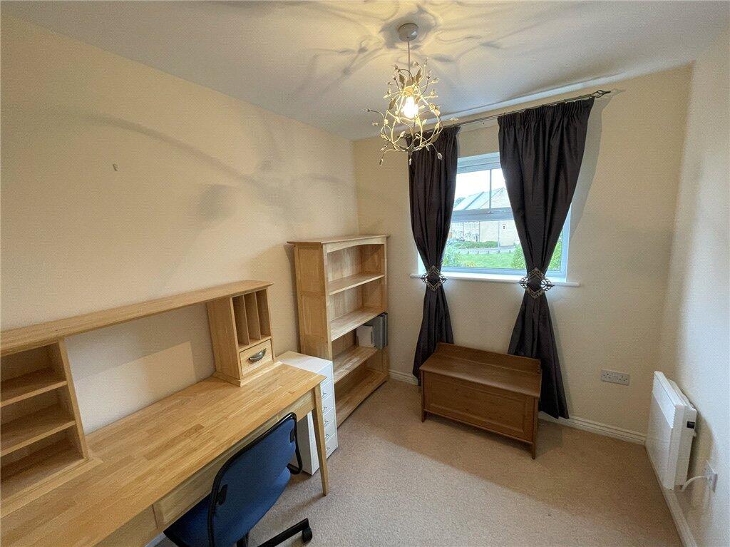 Apartment in Luton - More