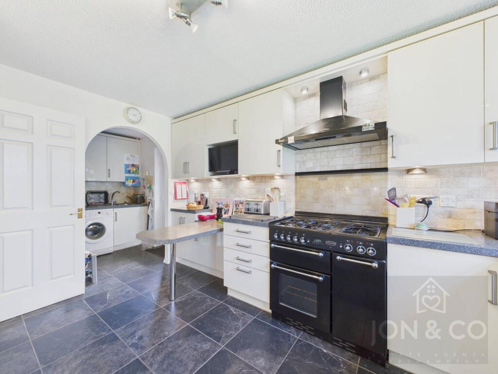 House in Northampton, Moulton - View 4