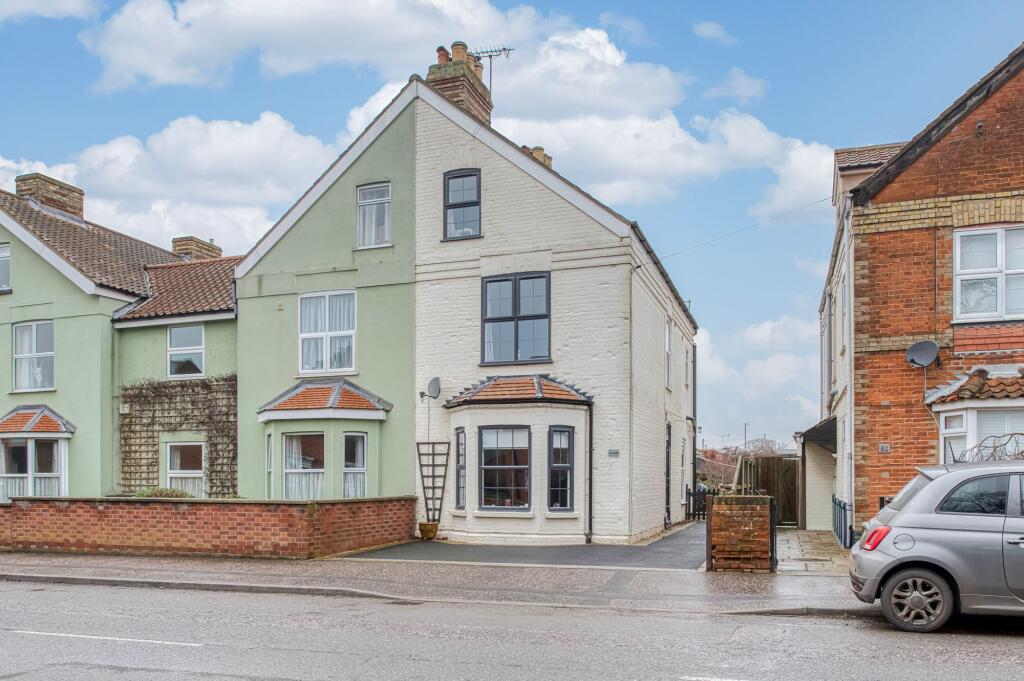 Main image of property: Norwich Road, North Walsham
