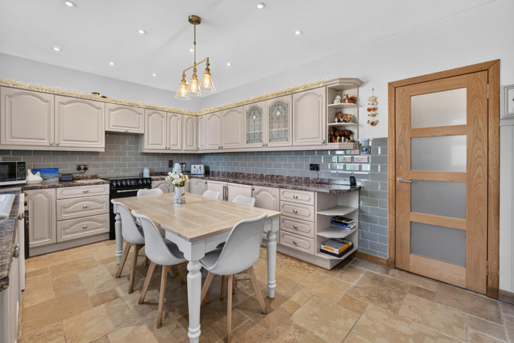 Apartment in Kilmarnock - View 4