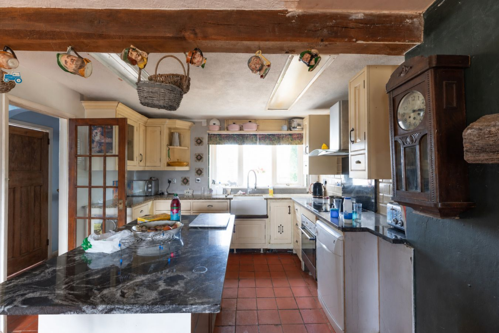 House in Lydbury North, Shropshire - View 3