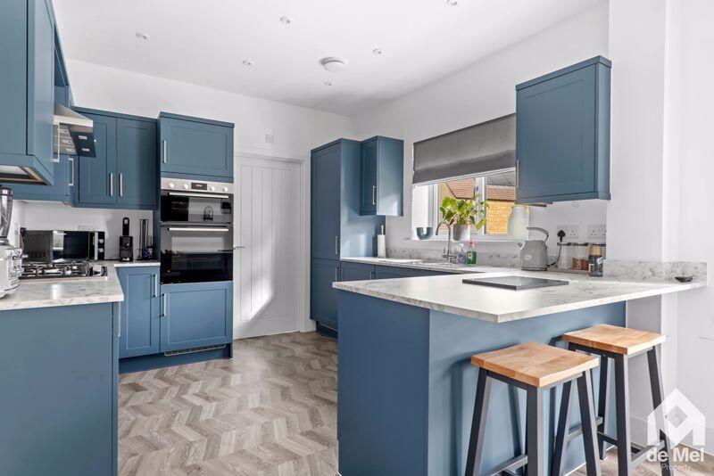 Foremarke Road, Winchcombe, Gloucestershire, GL54 photo 3