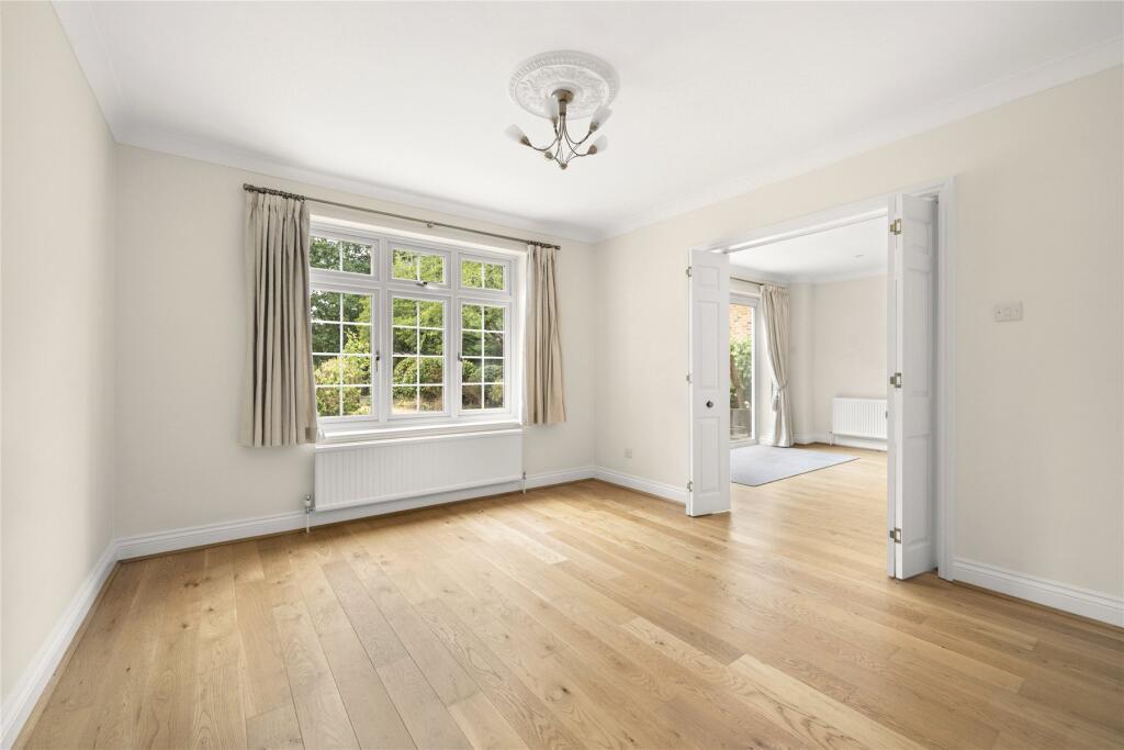 House in Elmbridge, Stoke D'Abernon - More