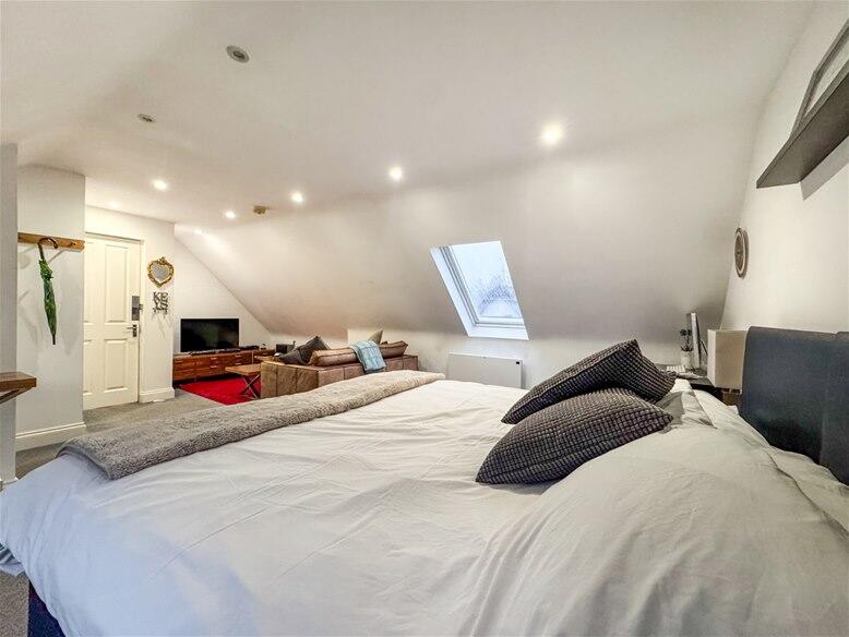 Additional image 6 of Sun Lane, Harpenden, AL5