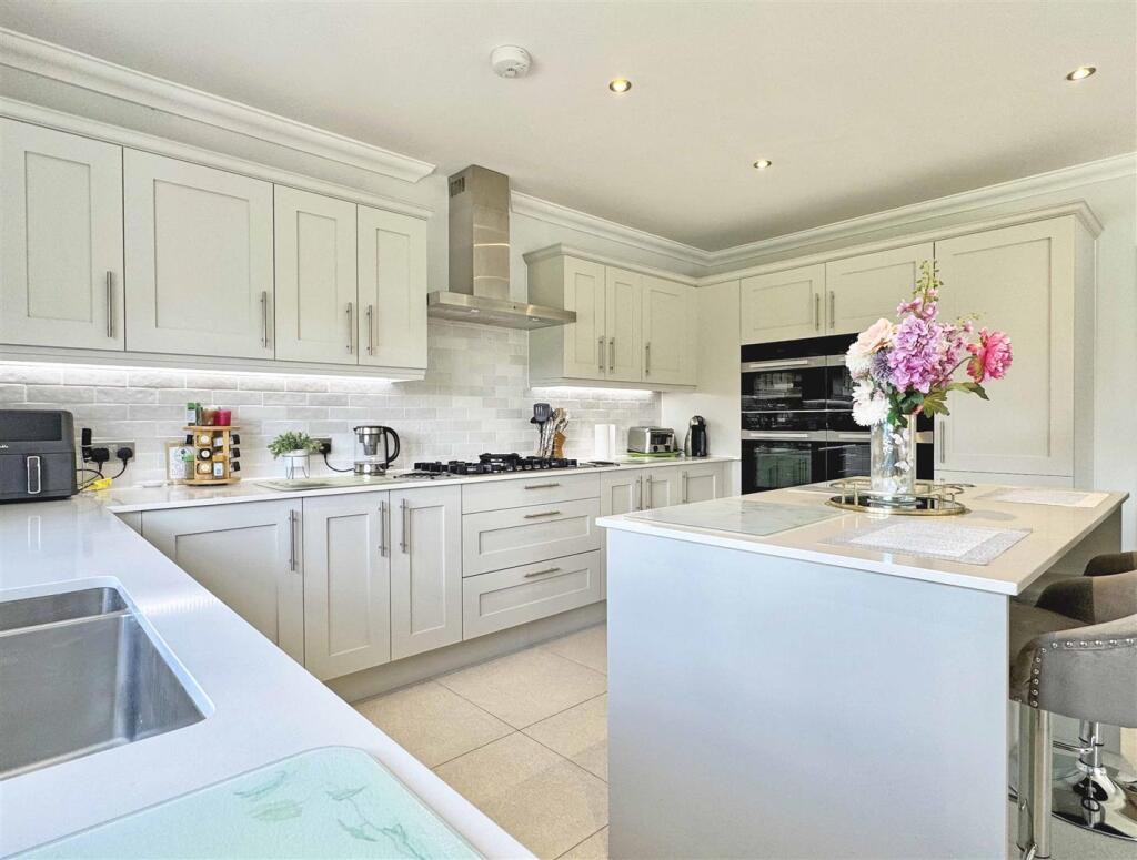 House in Chelmsford - View 2