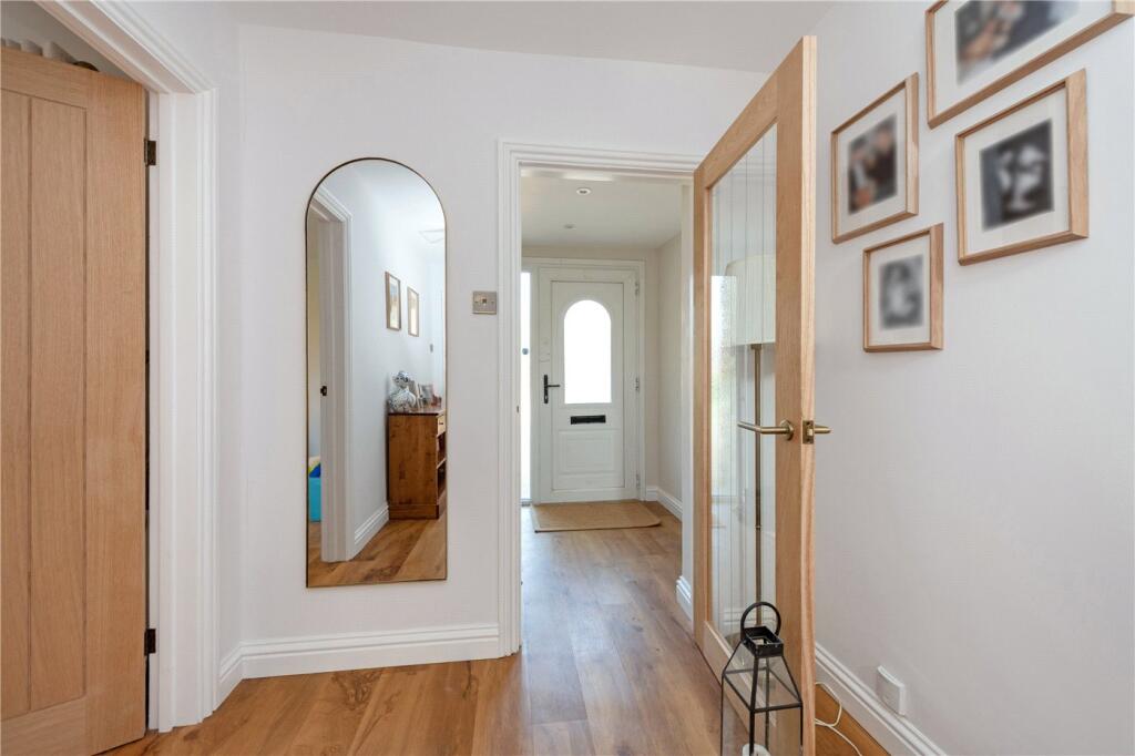 House in Southampton - View 5