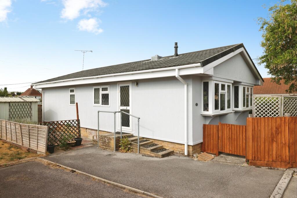 House in Salisbury, Amesbury - View 5