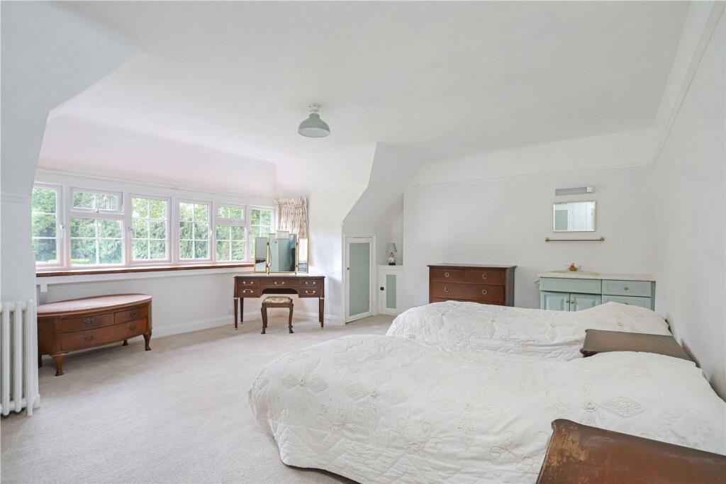 Churt Road, Churt, GU10 - View 6