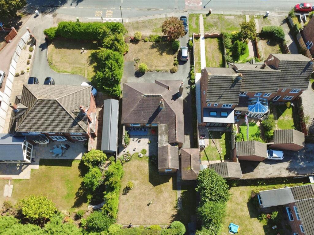 House in Crewe - View 2