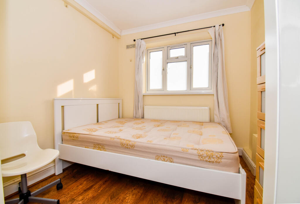 5 bedroom terraced house for rent