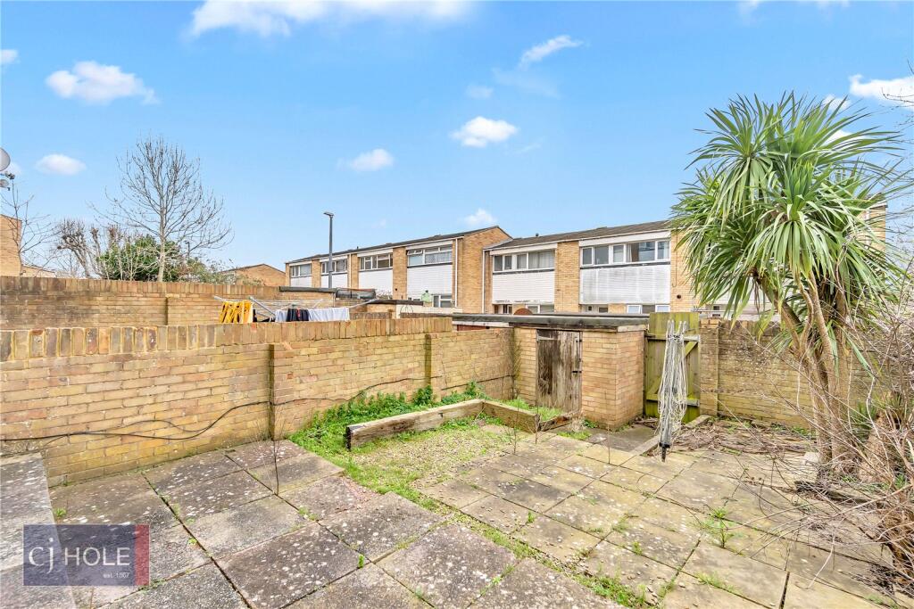 5 bedroom house for rent
