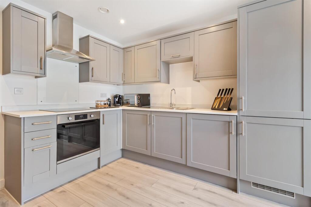 Romany Road, Worthing photo 3
