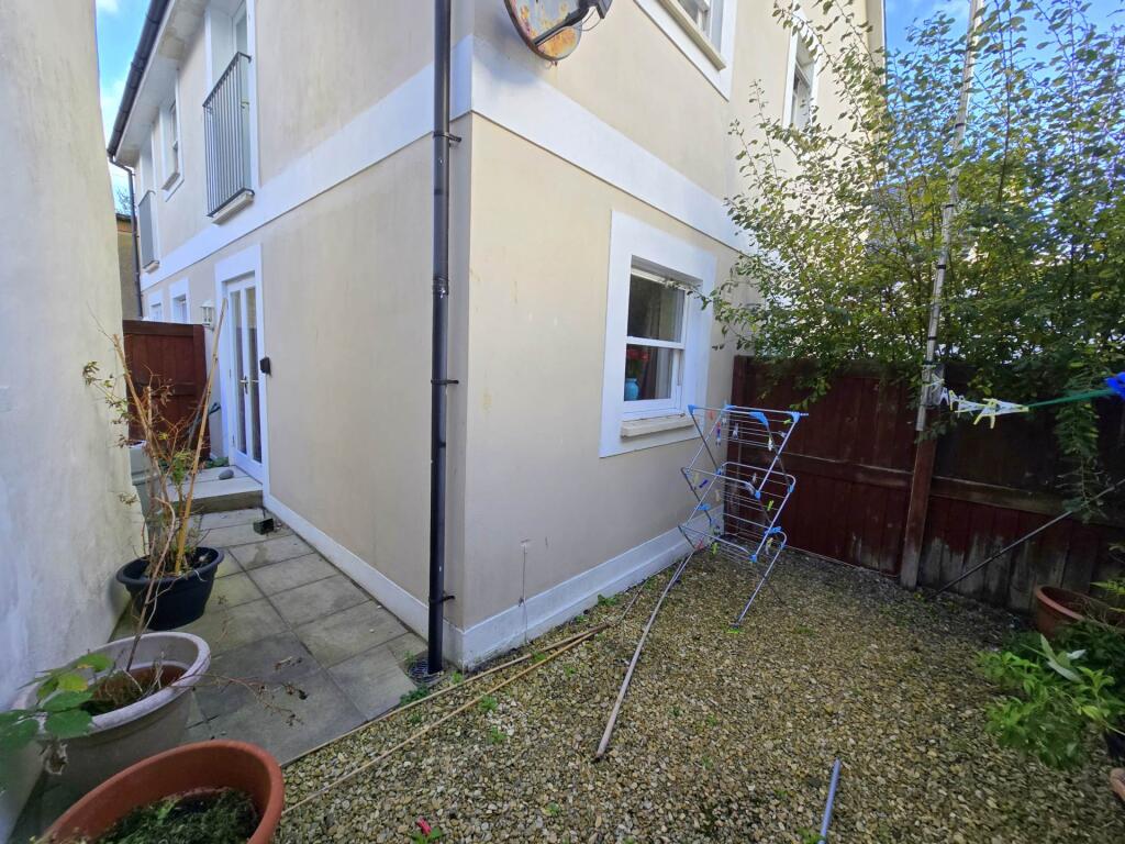 Apartment in Exeter - View 5
