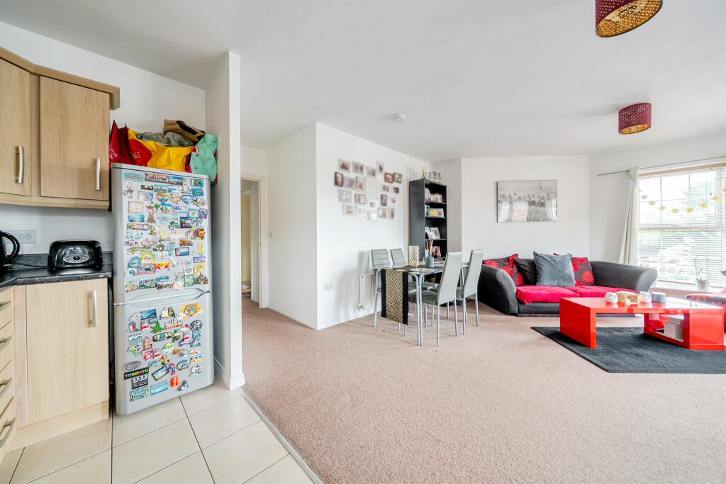 Apartment in Derby - View 5