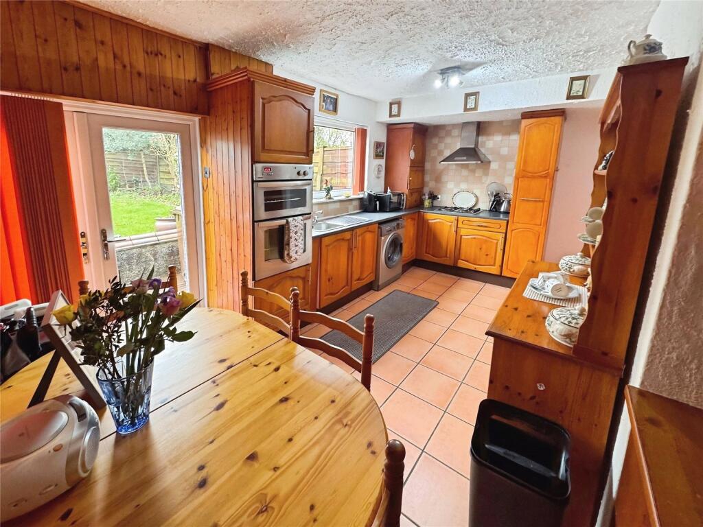Sportside Avenue, Worsley, Manchester, Greater Manchester, M28 photo 3