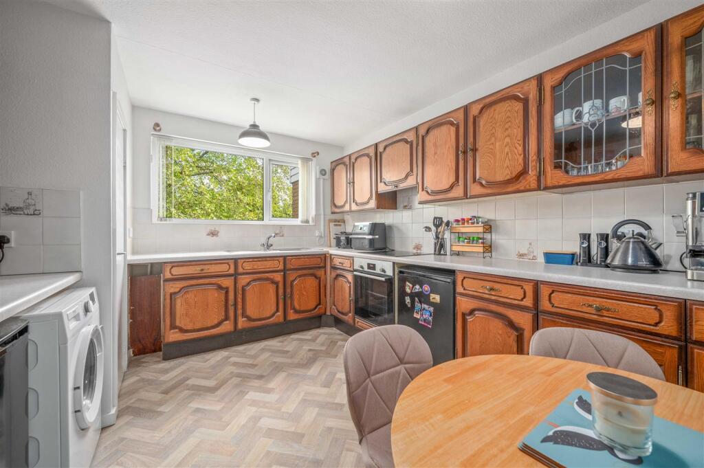 White House Way, Solihull - View 5