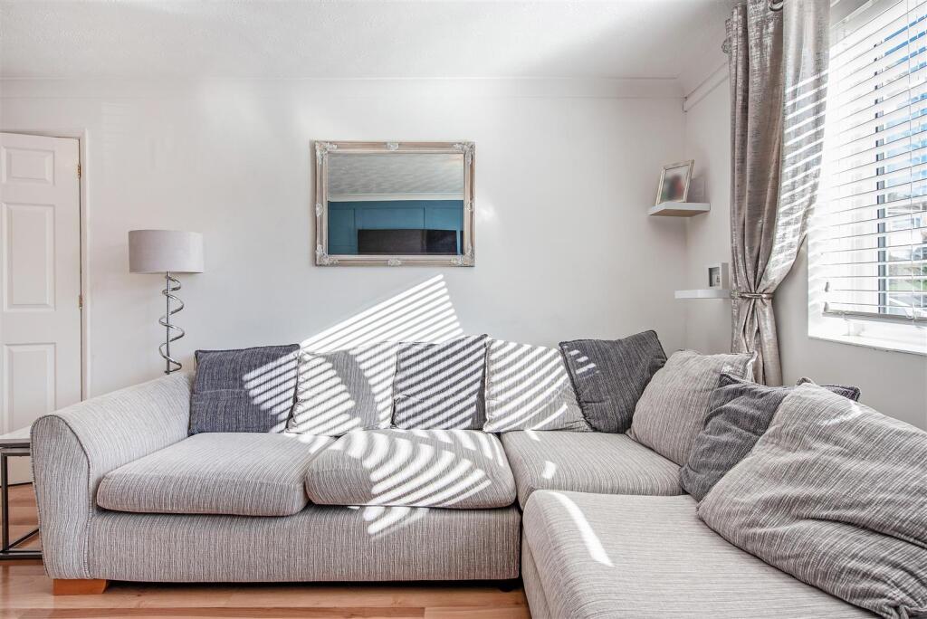 House in Reading - View 4