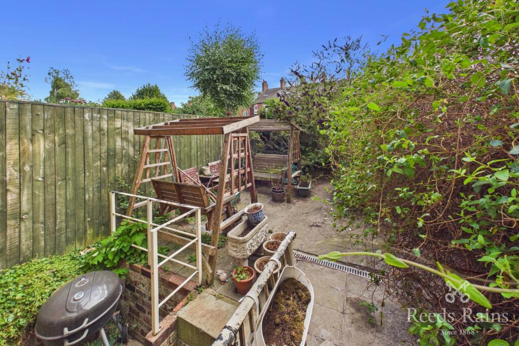 House in Wakefield - More