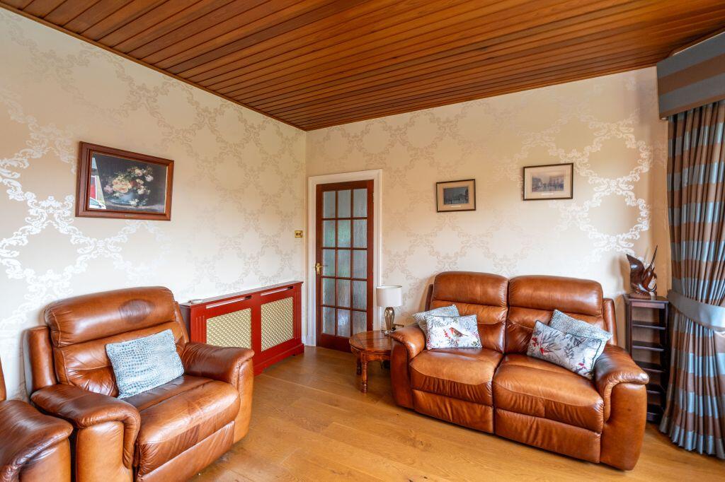 45 Meadowfield Avenue, Edinburgh, EH8 7NP - View 5