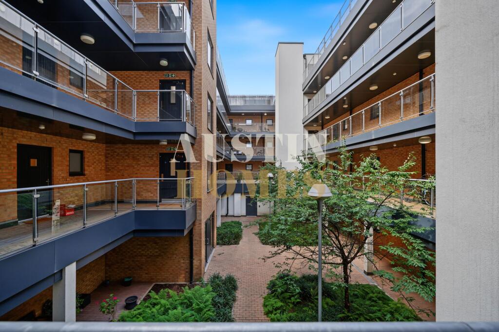 Main image of property: Thornbury Way, London, E17