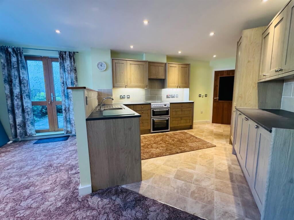 Apartment in Ipswich, Suffolk - More