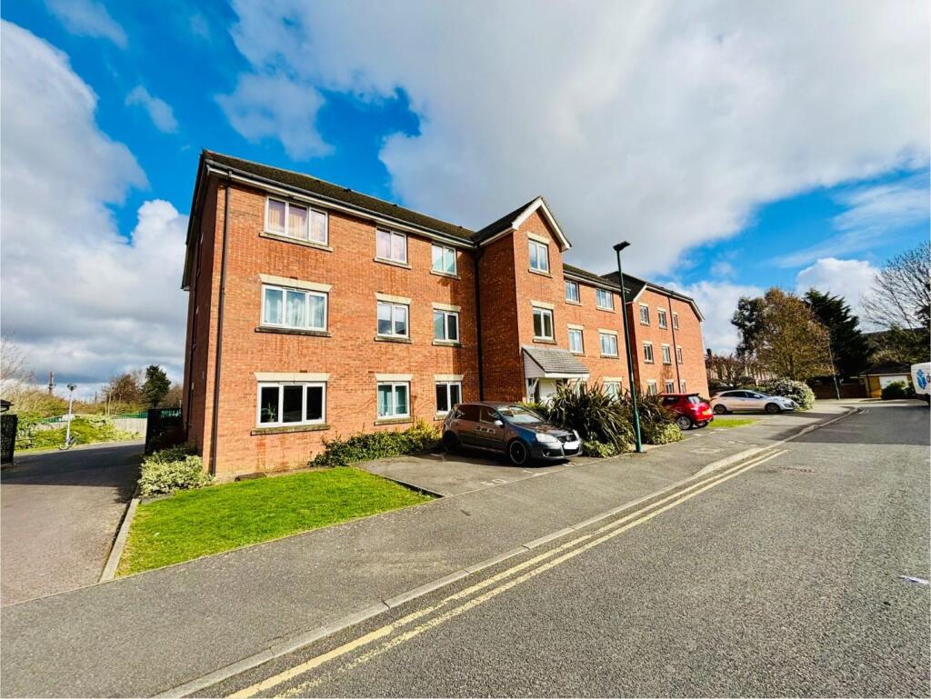 2-bed flat on Fellowes Road, Peterborough, £120,000