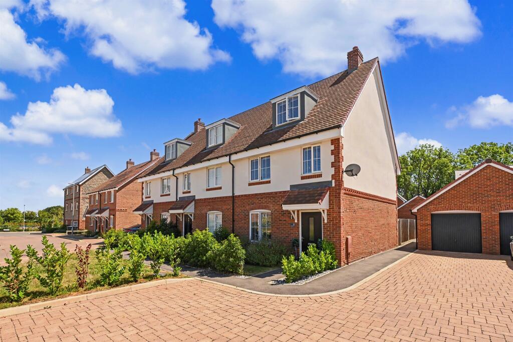 Main image of property: Hedgehog Way, Berkhamsted