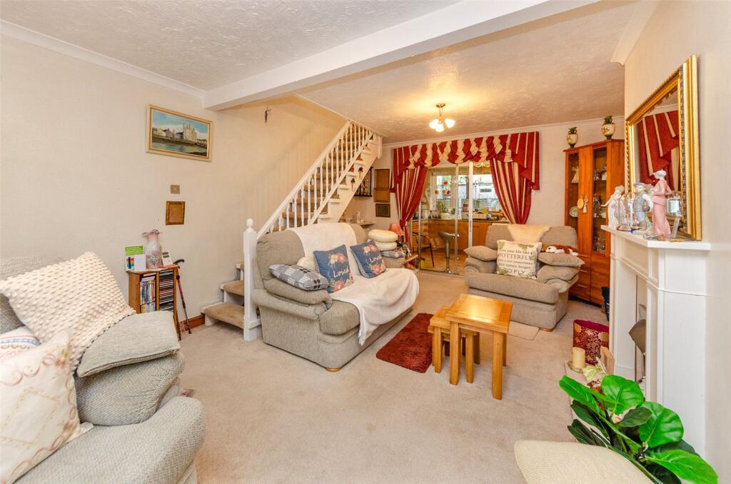 William Street, Caernarfon, Gwynedd, LL55 photo 4