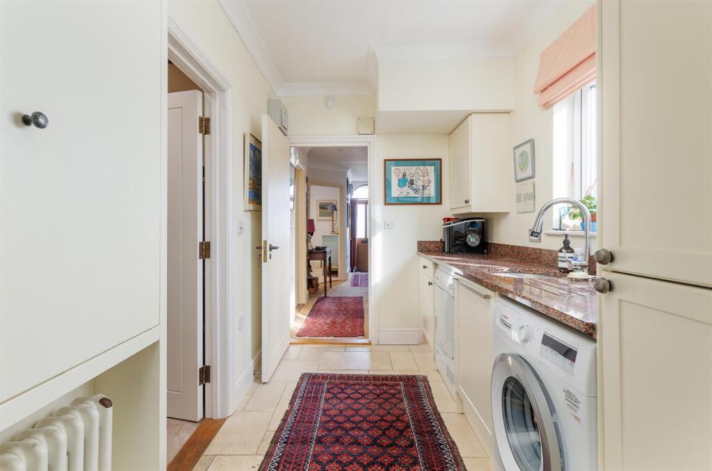 House in Cowes, Isle of Wight - View 6