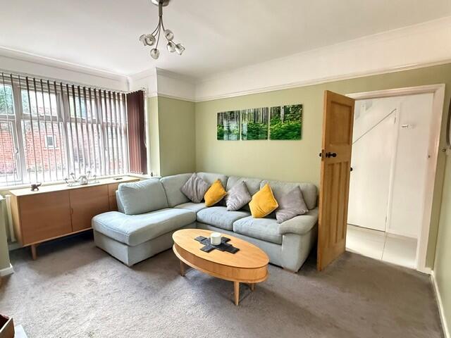 House in Southampton - View 5