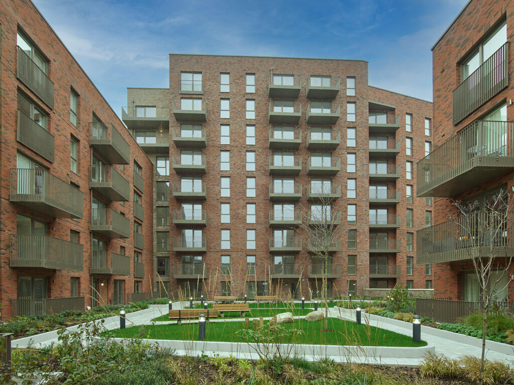 Main image of property: Maidenhead,
Berkshire,
SL6 8LT