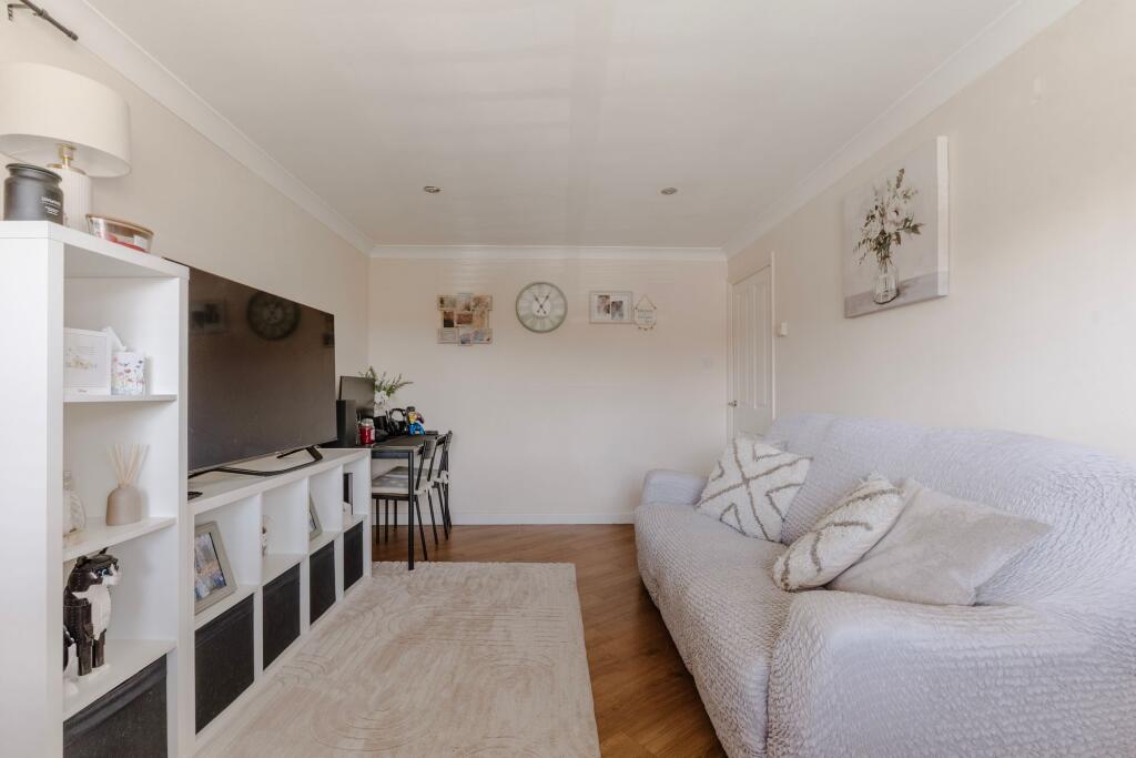 Apartment in South Norfolk, Costessey - View 4