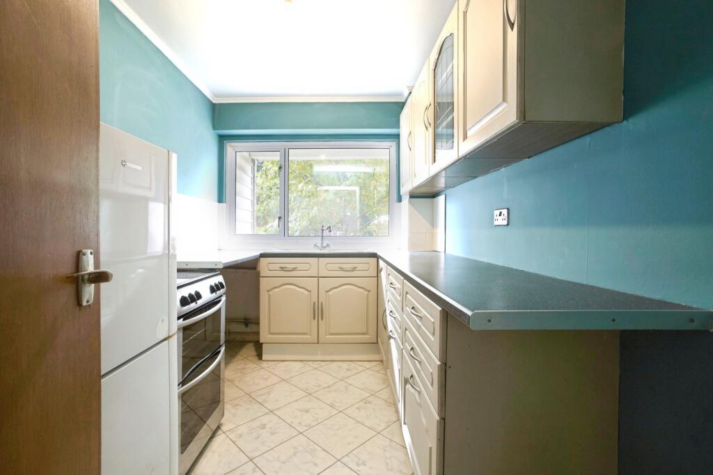 Apartment in Southampton - View 4