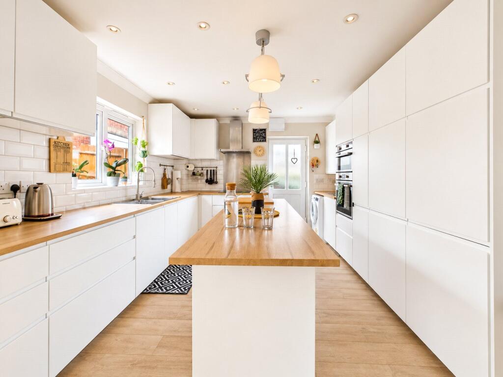 House in Swindon - View 5