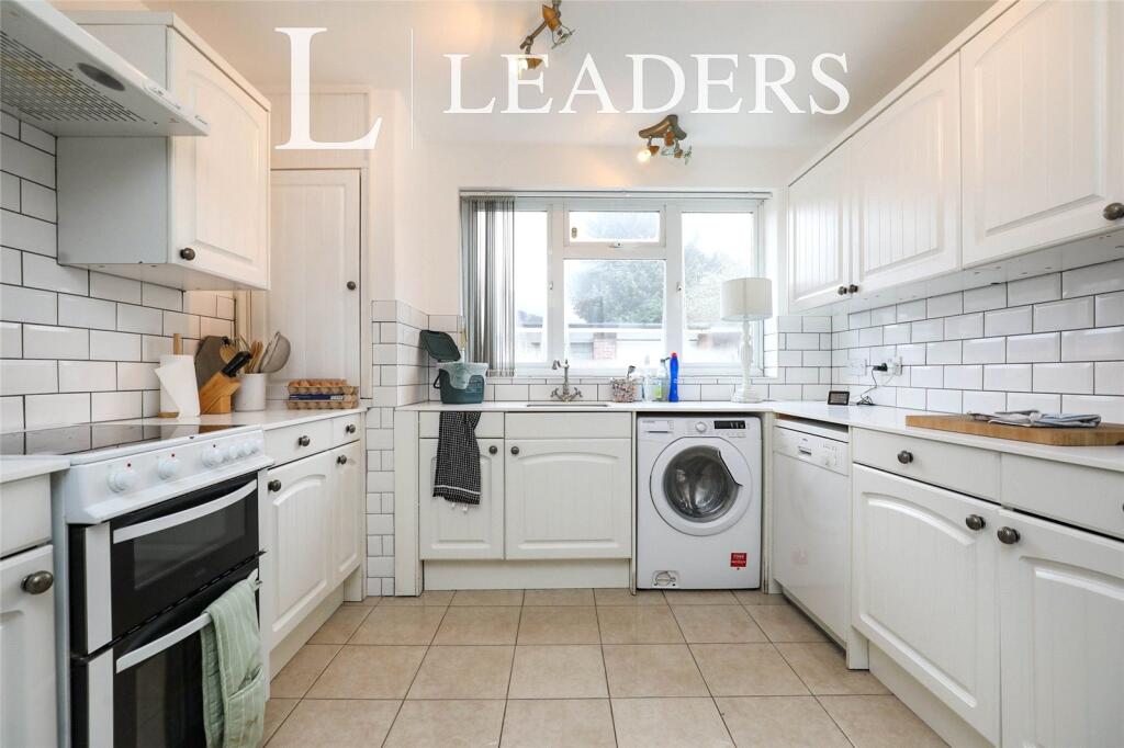 Lillington Avenue, Leamington Spa, Warwickshire photo 3